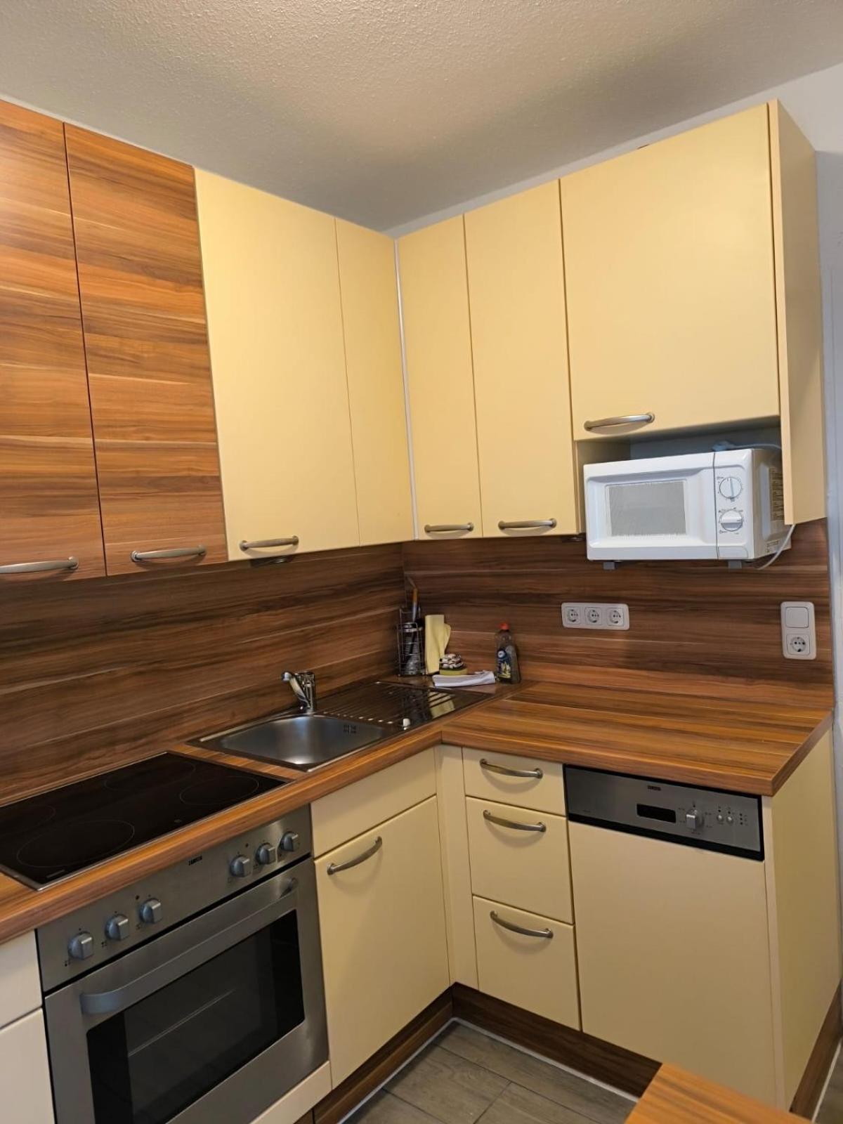 Apartment Green Home Капрун Екстериор снимка